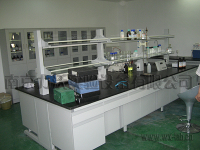 中央實(shí)驗(yàn)臺(tái)